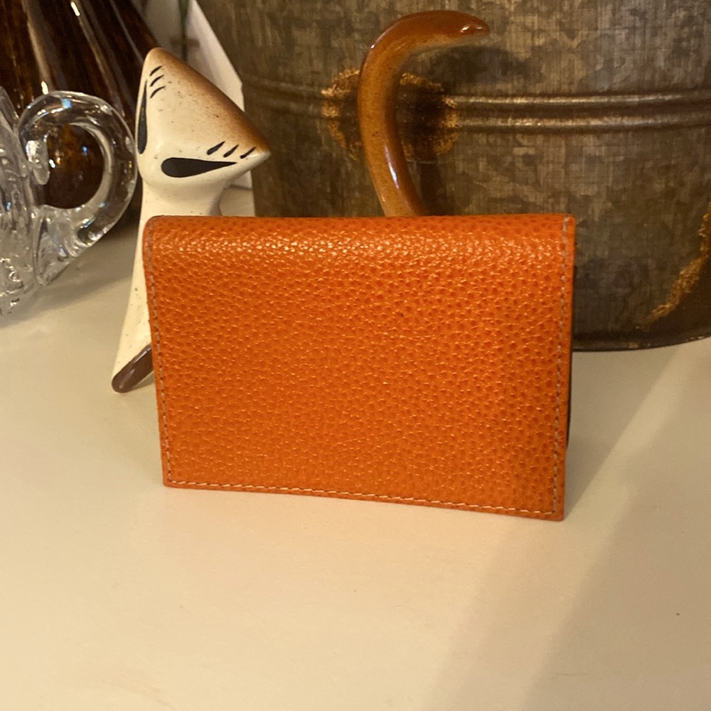 Levenger pebble leather orange card holder for men or women